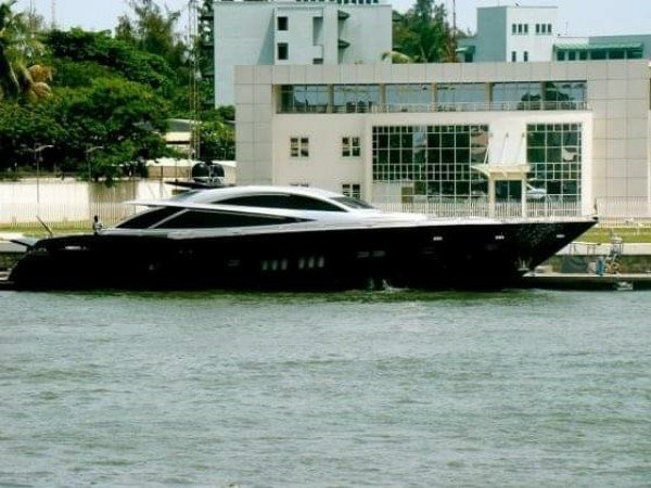 image-of-Aliko-Dangote-luxury-yacht-tour