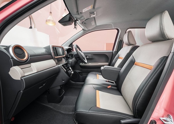 image-of-Toyota-Passo-moda-Charm-interior-design