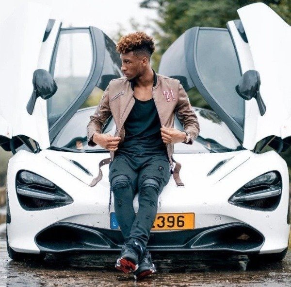 image-of-kingsley-coman-attends-training-in-mclaren-instead-of-audi