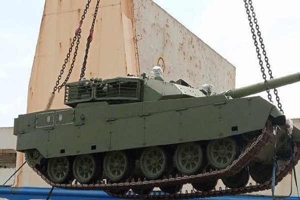 image-of-Nigerian-army-takes-delivery=of-armoured-tank-and-artillery-vehicles