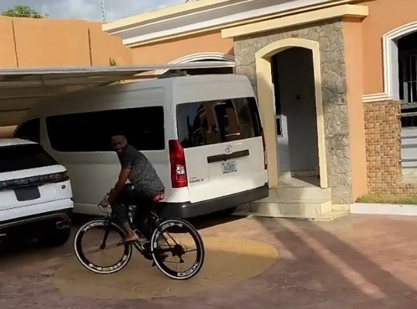 image-of-super-eagles-player-car-collection