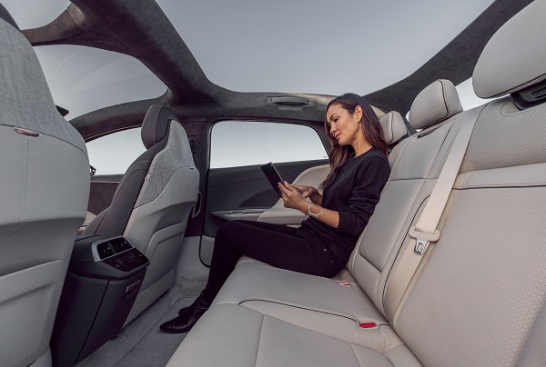 image-of-2021-lucid-air-rear-interior-view