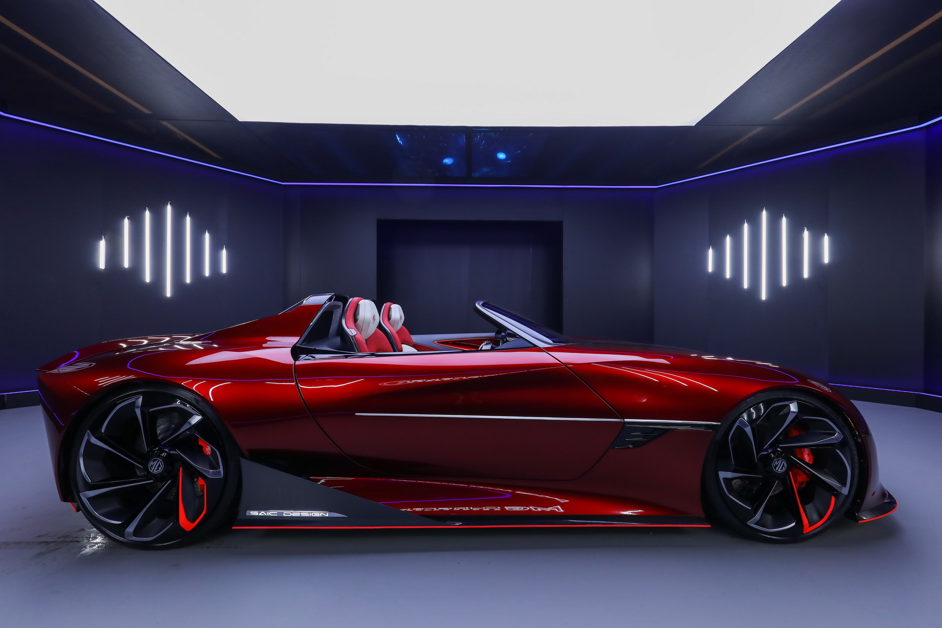 image-of-MG-Cyberster-all-electric-roadster