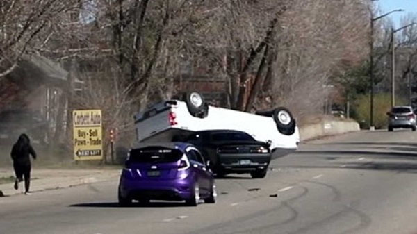 image-of-dodge-srt-challenger-crashes-into-Chevrolet-silverado
