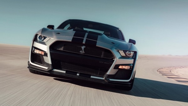 photo-of-ford-mustang-shelby-gt500-sportscar